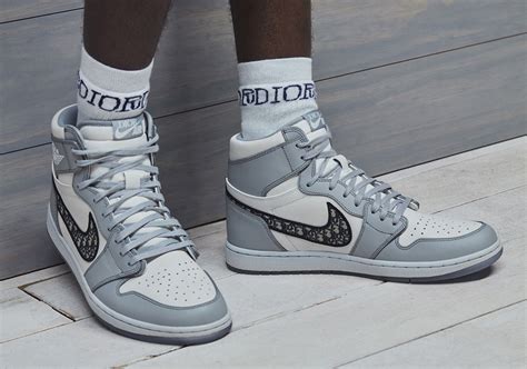 alr jordan dior|dior jordan 1 release date.